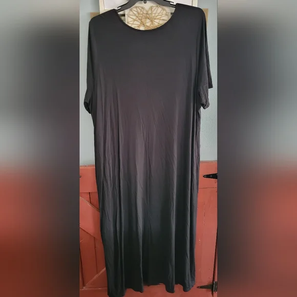 Catherines Black Maxi Short Sleeve Dress w/ Button Accents '- Size 24 - Picture 3 of 5